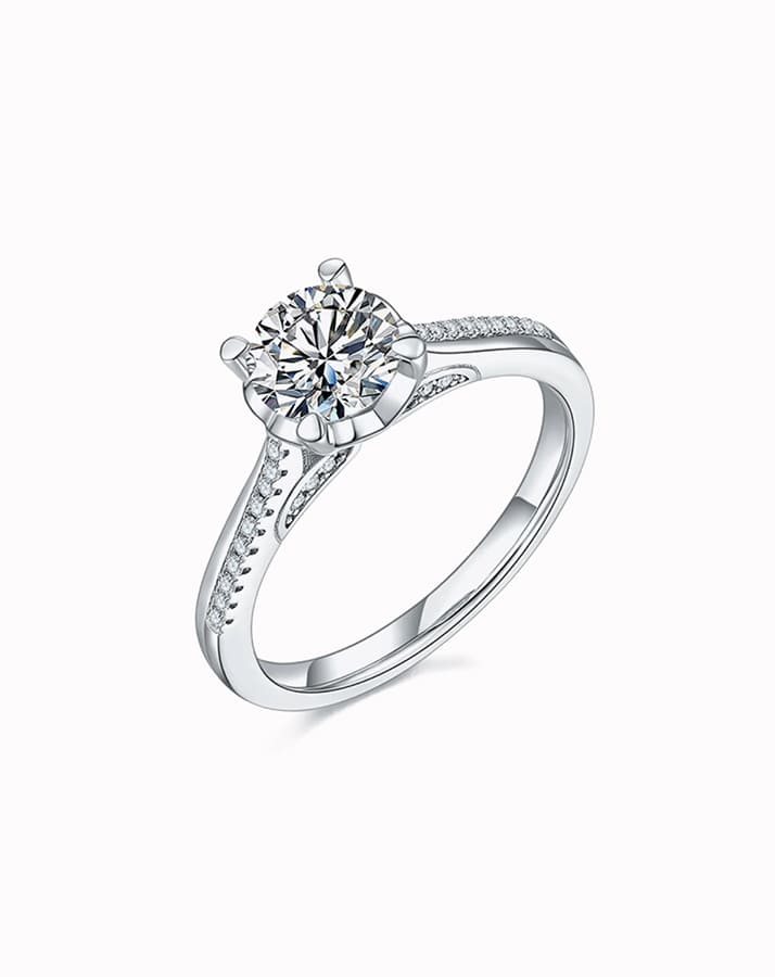 Small Earrings In Gold with Diamond